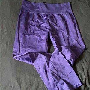 purple leggings